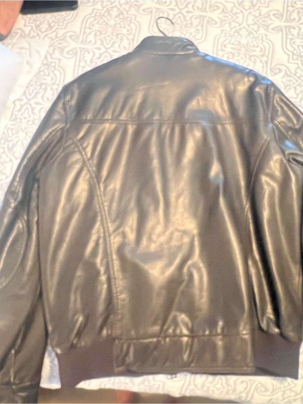 G.H. Bass & Co. Brown/ Expresso Leather Bomber Jacket - Picture 2 of 9